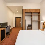 فندق Ramada By Wyndham Karacabey