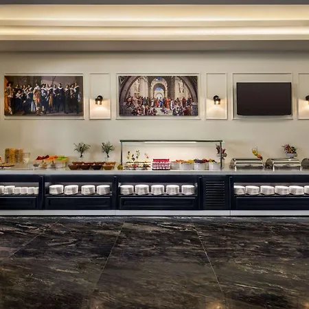 מלון Ramada By Wyndham Karacabey 4*