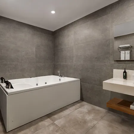 מלון Ramada By Wyndham Karacabey בורסה