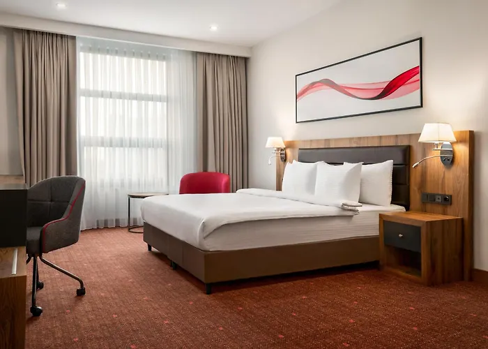 Ramada By Wyndham Karacabey מלון