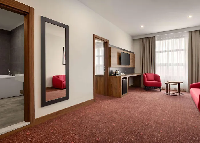 Ramada By Wyndham Karacabey מלון 4*