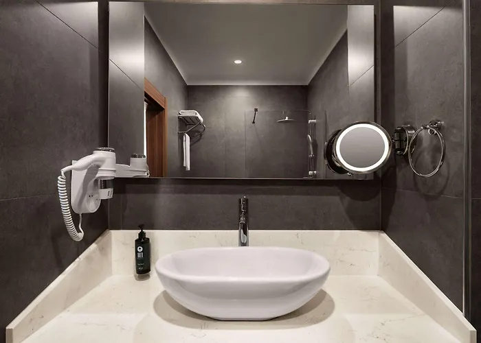 מלון Ramada By Wyndham Karacabey