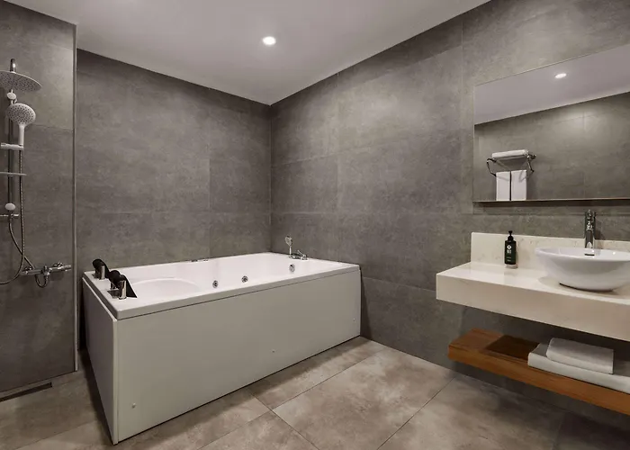 Ramada By Wyndham Karacabey מלון בורסה